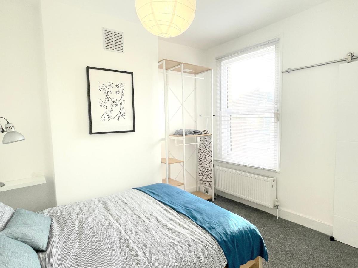 לונדון Stylish Apartment In Plaistow מראה חיצוני תמונה