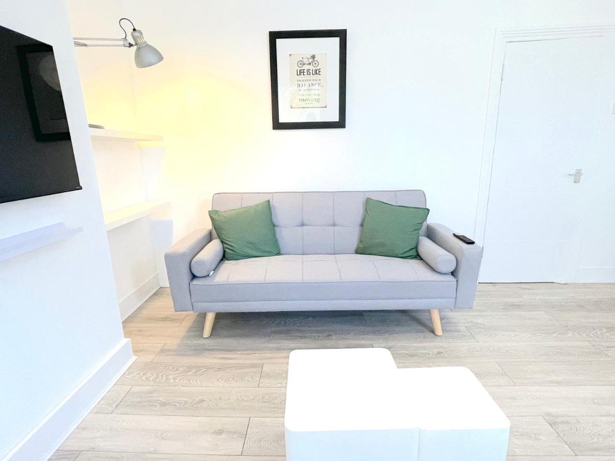לונדון Stylish Apartment In Plaistow מראה חיצוני תמונה